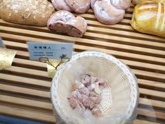 -焙丽拾光(麦凯乐直营店)