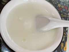 牦牛酸奶-泸沽肴(泸沽湖大洛水村农村信用社旁店)