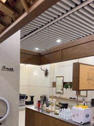 -MARTIN'S BARBER SHOP男士理发馆