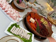-墨居上隐·院子里火锅(峨眉店)