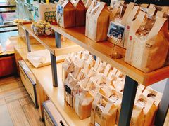 -焙丽拾光(麦凯乐直营店)