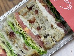 蔓越莓鸡肉三明治-巴黎贝甜(昆城广场店)