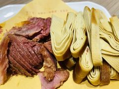 -六泰居·尔滨地标·东北菜(泰山路店)