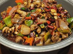 -老滇山寨•云南特色菜•地方菜•民族风情歌舞表演(金碧店)