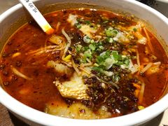 -渝是乎酸菜鱼(龙旗购物中心店)