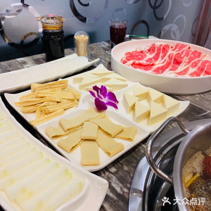 何鲜菇火锅(大营盘店)图片