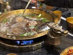 -周老三跷脚牛肉·全牛火锅(非遗传承店)