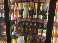 零售区-COMMUNE幻师(上邦百汇城店)