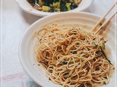 -肥肥虾庄·金牌油焖大虾(首义路店)