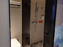 -宜尚酒店(广州上下九永庆坊长寿路地铁站店)