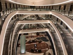 -上海滴水湖皇冠假日酒店