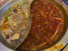 -沸炉重庆老火锅(军事博物馆店)