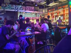 -UP嘻哈酒吧(粉巢店)