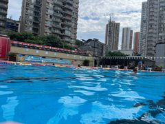 -朱毅育龙游泳俱乐部