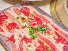 -蚂蚁洞·烤肉大营地(上海静安大悦城店)