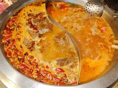 -沸炉重庆老火锅(军事博物馆店)