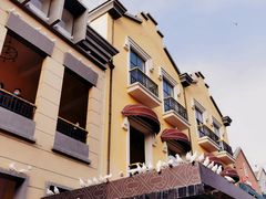 -王府井奥莱临潼小镇(临潼店)