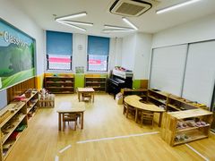 -婴智贝佳蒙特梭利早教托育中心(杨浦店)