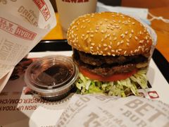 -The Habit Burger Grill 哈比特汉堡(复兴soho店)