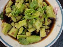 拍黄瓜-三妹小龙虾·黄油蟹(华侨城总店)