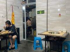 -石灰市毛记烧鸡公(解放碑店)