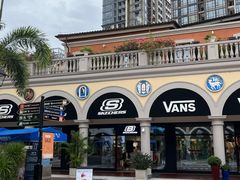 -佛罗伦萨小镇广佛名品奥特莱斯(疏港路店)