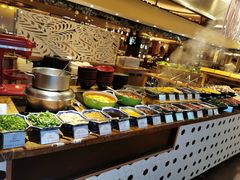 自助调料区-广州中心皇冠假日酒店-环市食坊·海鲜自助餐厅