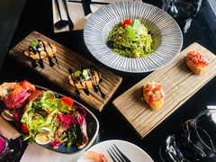 -查特花园美食广场(西单大悦城店)