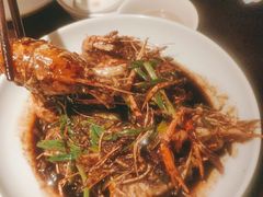 油爆大虾-上名堂·鱼头好吃(体育场路店)