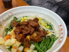 精瘦肉臊子面-手擀菠菜面(西康路店)