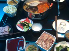 -唯爱KTV聚会餐厅(仙林东城汇店)