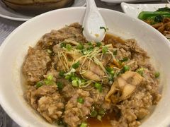 剁肉饼蒸咸鱼-粤·向群饭店(龙津东路总店)