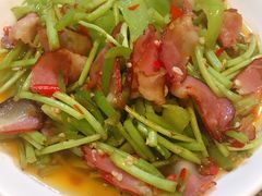 藜蒿炒腊肉-江南古镇味道·私房菜