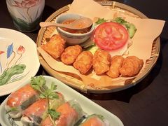 -大头虾越式风味餐厅(光明广场店)