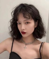 -变画·发型STUDIO