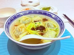鸡汤荠菜馄饨-阳澄湖费尔蒙酒店颐丰阁中餐厅(马鞍山西路店)