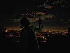 -鬼笑石后山停车场