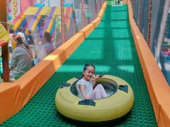 -蒙特利亲子乐园