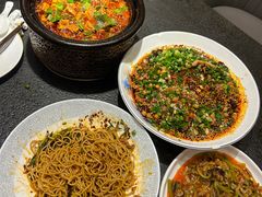 -万重锦·人文川菜馆(骡马市店)