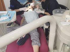 -茂菊口腔连锁(浦东南路店)