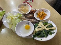 -桥香园云南过桥米线(金马碧鸡店)