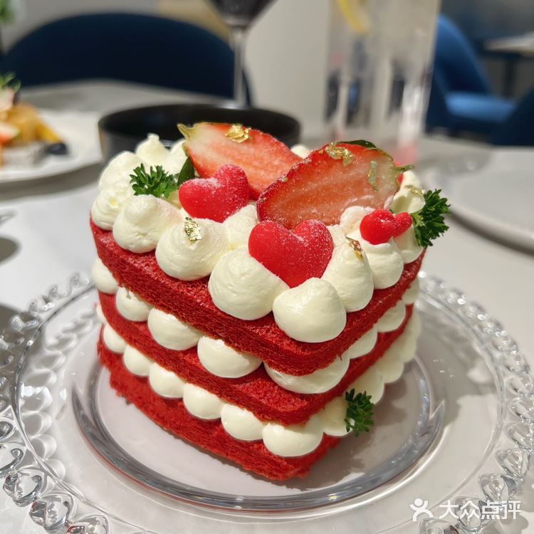  贵阳大十字云镜情人节的套餐！真的合适！