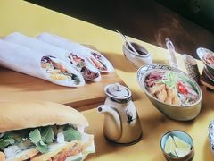 -大头虾越式风味餐厅(光明广场店)