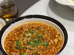 家烧鱼唇-至尊鲨鱼·原烹海鲜·新浙菜(拱宸桥店)