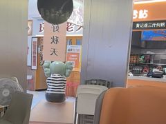 -黄记煌三汁焖锅(新佳丽江汉路店)