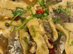杂鱼锅贴-木柴豆腐·活海鲜·鲁菜