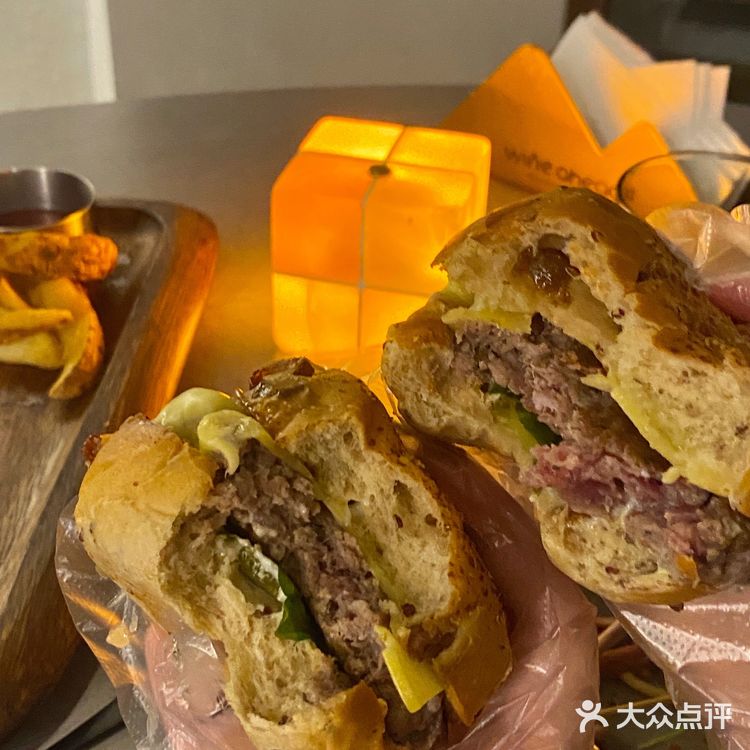 重庆探店｜近期No.1美味汉堡奖颁给你了