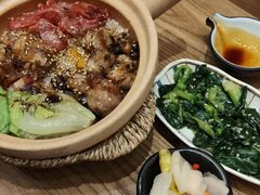 -煲仔皇腊味煲仔饭(经四万达店)