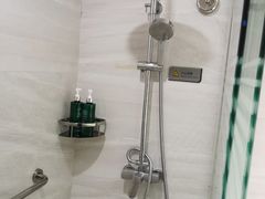 -白玉兰酒店(上海田子坊马当路地铁站店)