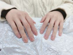 -灰姑娘美甲美睫馆